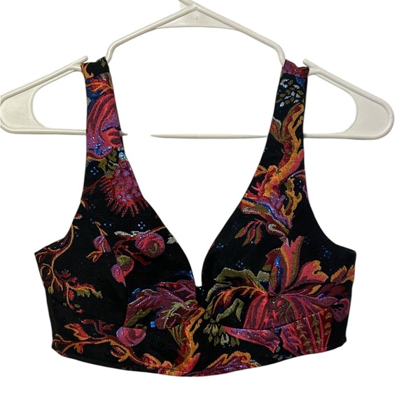 MissGuided Sophina Premium Floral Crop Top Size 4 Resort - Picture 2 of 11